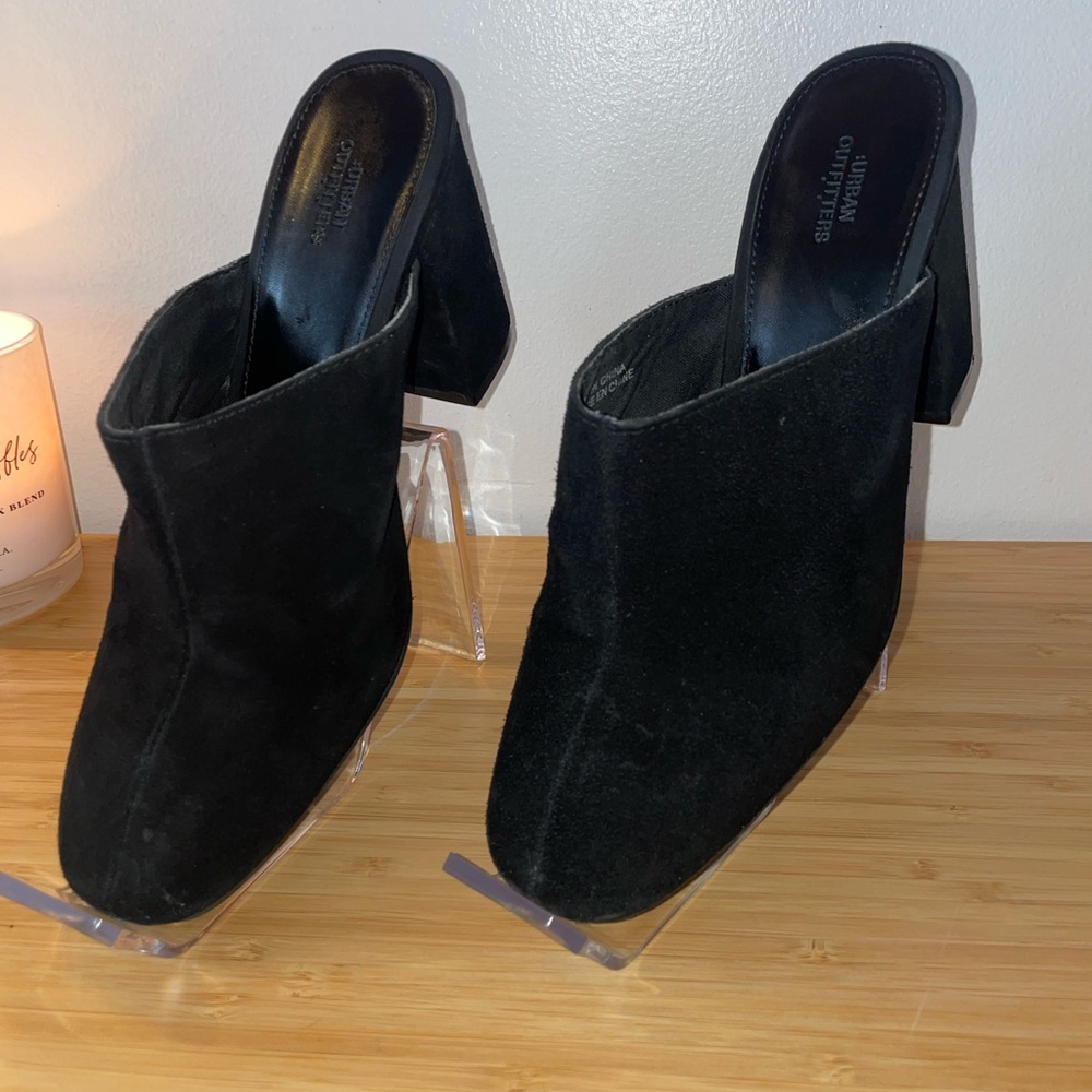 Slip-on suede platform mule from urban outfitters size 8